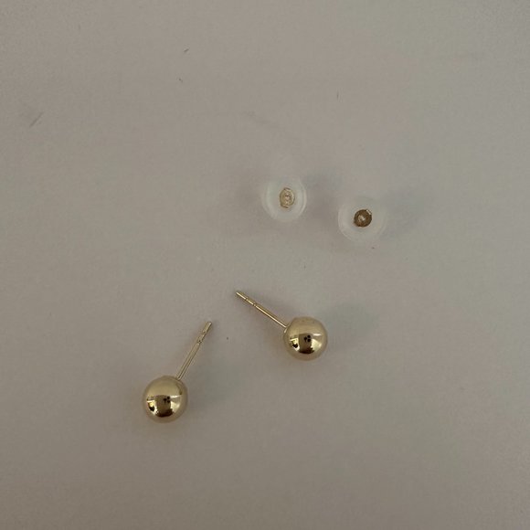 NWOT _ 14K Yellow Gold Ball Imported Stud Earrings; Color: Yellow Gold - Picture 2 of 5